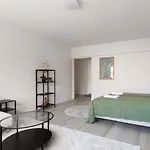 Apartment Renovated 2-bedroom At Jamk Main Campus